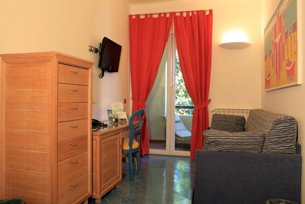 Park Hotel Terme Michelangelo Lacco Ameno  Habitación foto